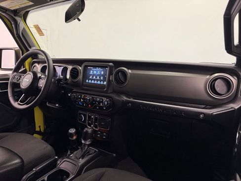 Used 2023 Jeep Wrangler Unlimited w/ Cold Weather Group AWD/4WD image 23