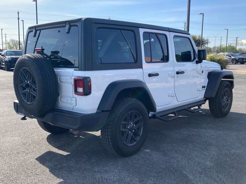 Used 2024 Jeep Wrangler Sport S image 5