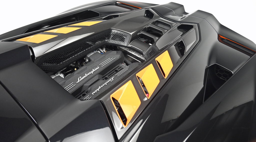 Used 2026 Lamborghini Revuelto AWD/4WD image 35