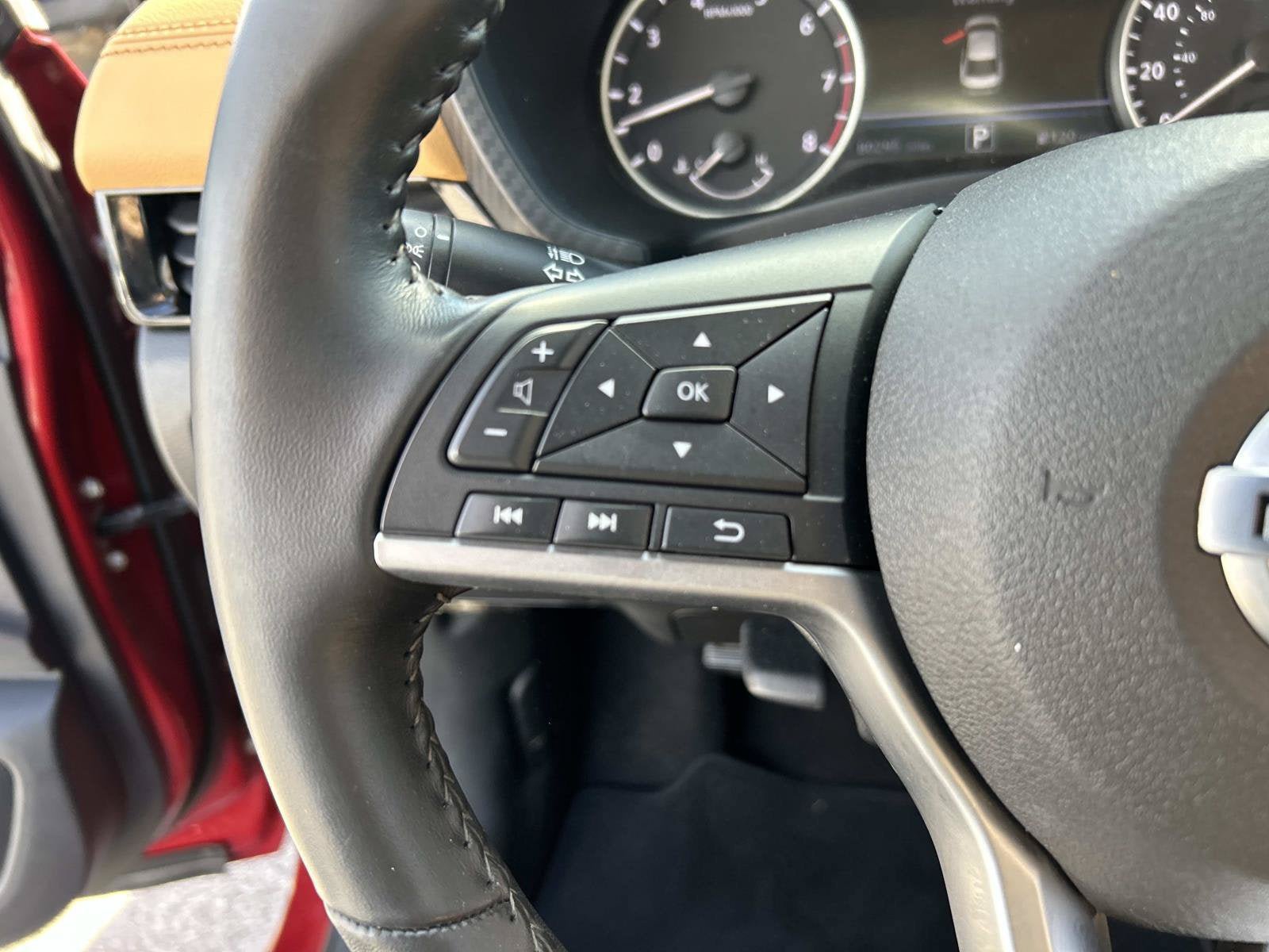 Used 2021 Nissan Sentra SV w/ SV Premium Package FWD image 18