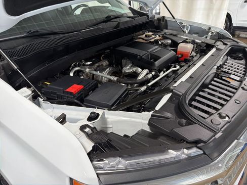 Certified 2022 Chevrolet Silverado 1500 LTZ w/ LTZ Premium Package AWD/4WD image 42