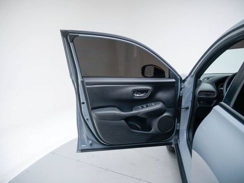 Used 2024 Honda HR-V Sport image 25