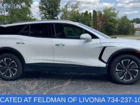 Certified 2024 Chevrolet Blazer EV LT AWD/4WD image 9