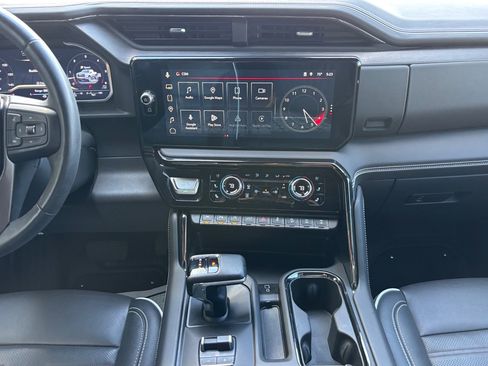 Certified 2024 GMC Sierra 1500 AT4X image 3