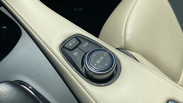 Used 2022 INFINITI QX50 Luxe AWD/4WD image 33