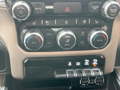Used 2021 RAM 1500 Laramie AWD/4WD image 16