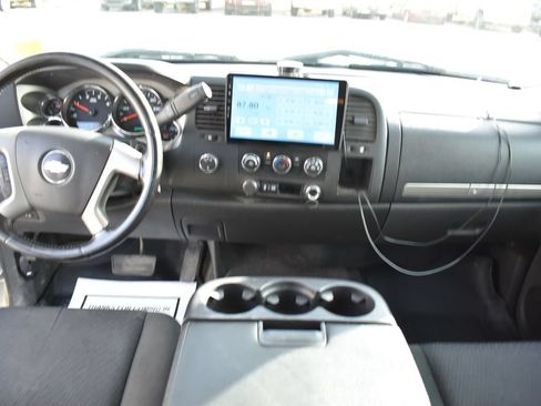 Used 2013 Chevrolet Silverado 2500 LT AWD/4WD image 20