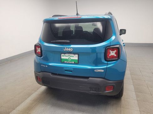 Used 2022 Jeep Renegade Latitude w/ Convenience Group AWD/4WD image 7