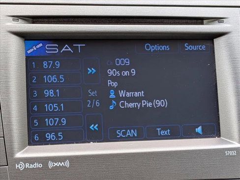 Used 2015 Toyota Prius Three FWD image 13