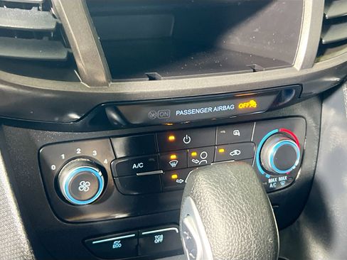 Used 2022 Ford Transit Connect XL image 26