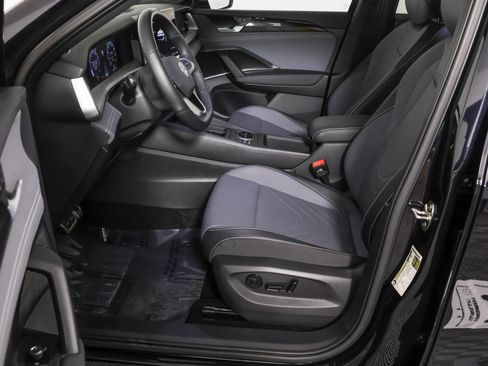 Used 2025 Volkswagen Tiguan SE R-Line AWD/4WD image 22