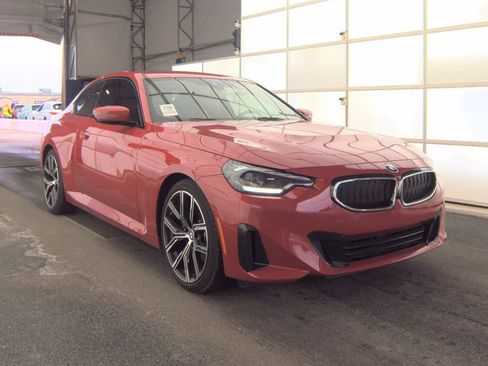 Used 2024 BMW 230i Coupe w/ Convenience Package image 6