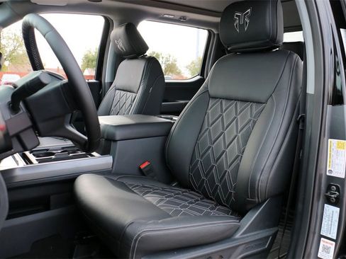 New 2026 Ford F250 Lariat w/ Black Appearance Package image 25