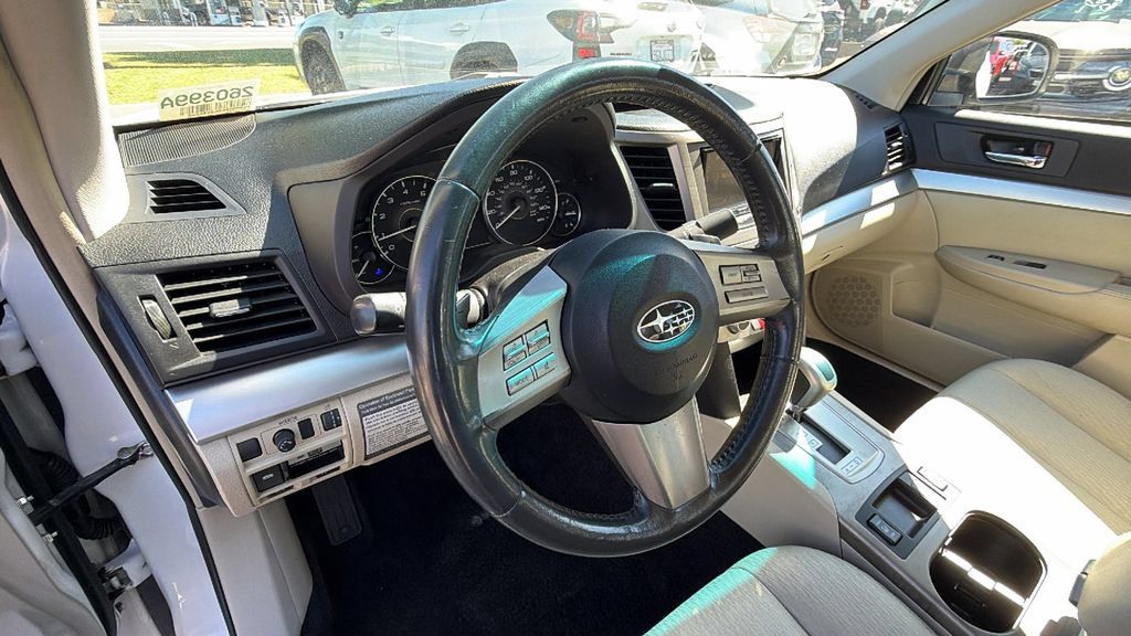 Used 2011 Subaru Legacy 2.5i Premium AWD/4WD image 30