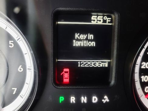 Used 2014 RAM 1500 Express image 19