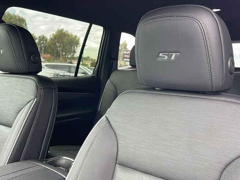 New 2026 Buick Enclave Sport Touring w/ Power Package image 12