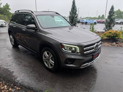 Used 2021 Mercedes-Benz GLB 250 4MATIC image 7