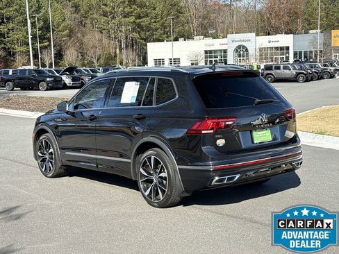 Used 2022 Volkswagen Tiguan SEL R-Line image 3