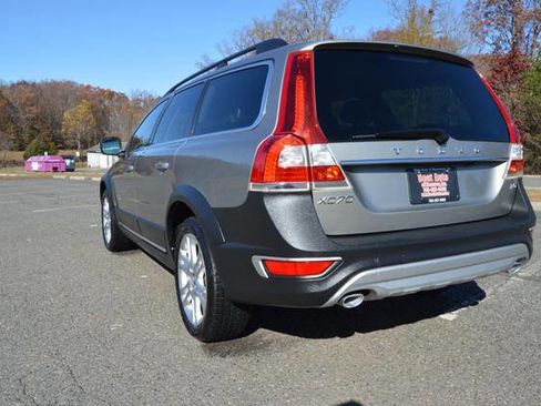 Used 2016 Volvo XC70 T5 Premier w/ Proximity Package image 70