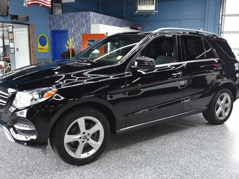 Used 2018 Mercedes-Benz GLE 350 4MATIC w/ Premium 1 Package image 9