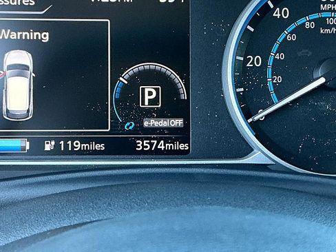 Used 2019 Nissan Leaf SV w/ SV Technology Package image 15