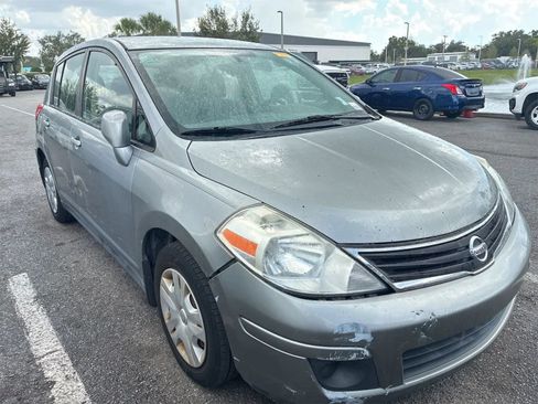 Used 2011 Nissan Versa 1.8 S w/ Plus Pkg FWD image 4