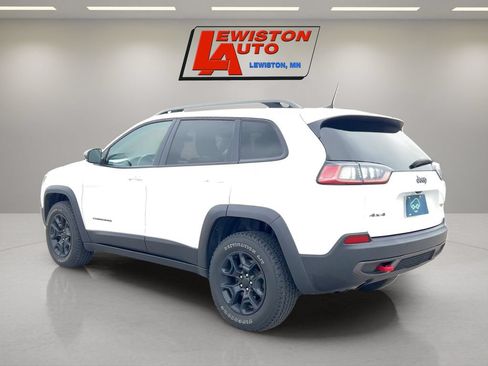 Used 2020 Jeep Cherokee Trailhawk w/ Cold Weather Group AWD/4WD image 3