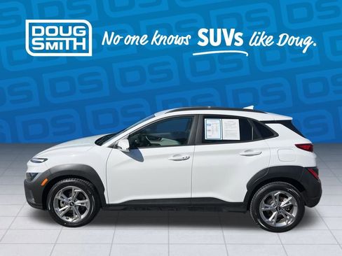 Used 2023 Hyundai Kona SEL image 3