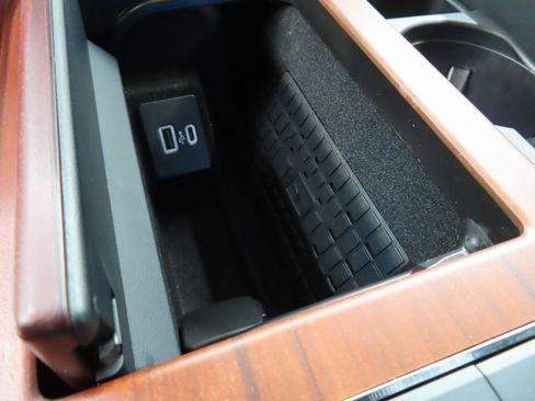 Used 2023 Lincoln Navigator L Reserve w/ Equipment Group 201A image 68