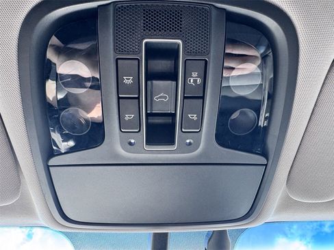 Used 2016 Kia Sorento EX w/ EX Touring Package image 21