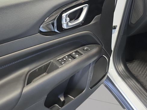 New 2026 Jeep Compass Latitude w/ Quick Order Package 29K image 8