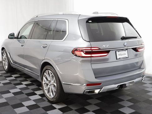New 2026 BMW X7 xDrive40i w/ Executive Package image 16