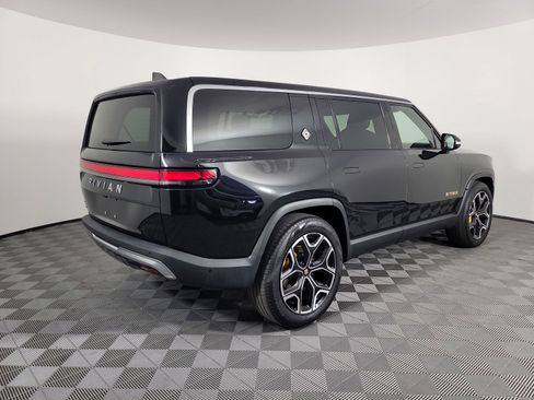 Used 2024 Rivian R1S Adventure image 5