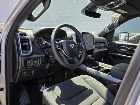 New 2026 RAM 1500 Big Horn AWD/4WD image 6