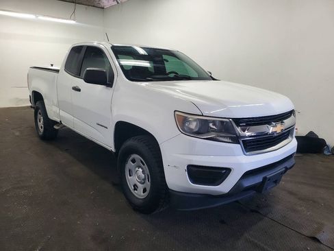 Used 2017 Chevrolet Colorado W/T RWD image 3