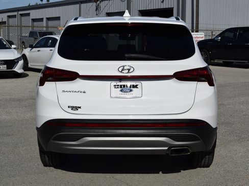 Used 2023 Hyundai Santa Fe SE image 9