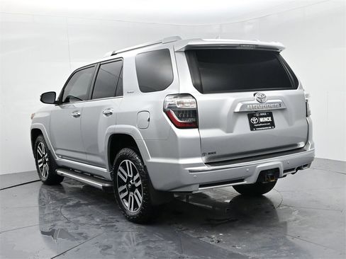 Used 2022 Toyota 4Runner Limited image 6