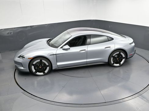 Certified 2025 Porsche Taycan image 33