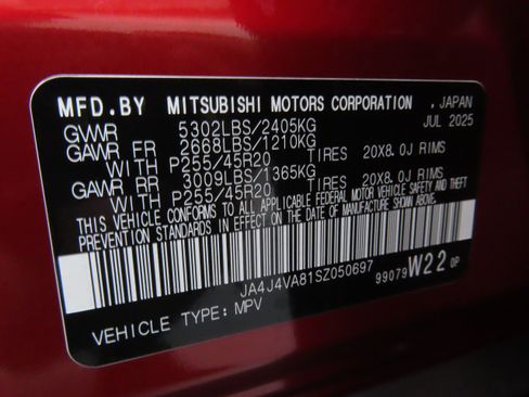 New 2025 Mitsubishi Outlander SE image 27