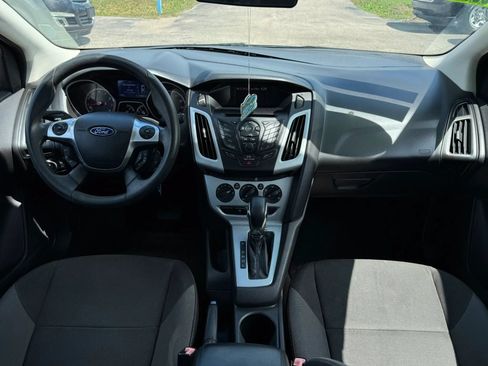 Used 2012 Ford Focus SE FWD image 15