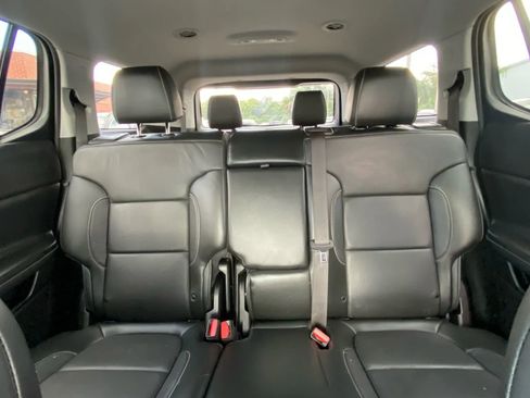 Used 2020 GMC Acadia SLT FWD image 20