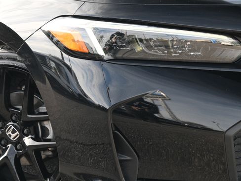 Used 2025 Honda Civic Sport image 12