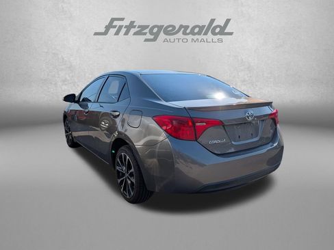 Used 2017 Toyota Corolla SE FWD image 3