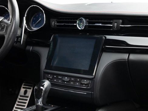 Used 2017 Maserati Quattroporte S GranSport Q4 image 16