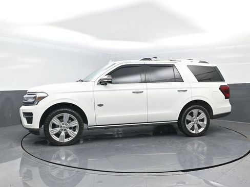 Certified 2024 Ford Expedition King Ranch AWD/4WD image 4