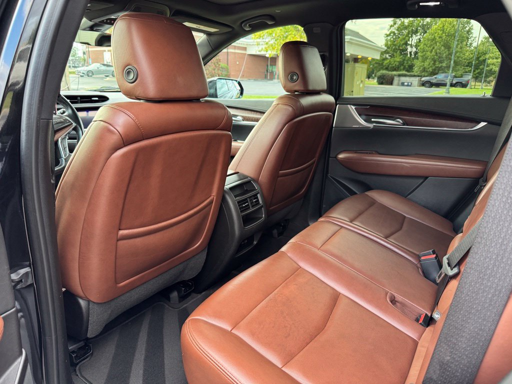 Certified 2023 Cadillac XT5 Sportv AWD/4WD image 16