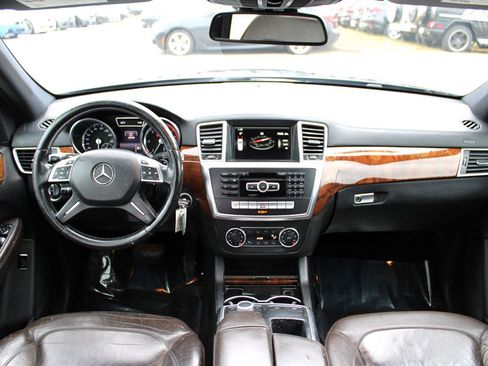 Used 2015 Mercedes-Benz GL 320 BlueTEC 4MATIC image 11