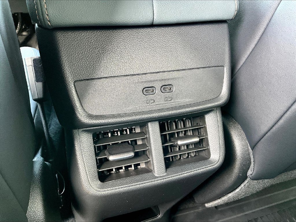 New 2027 GMC Terrain AT4 w/ Technology Package II AWD/4WD image 19