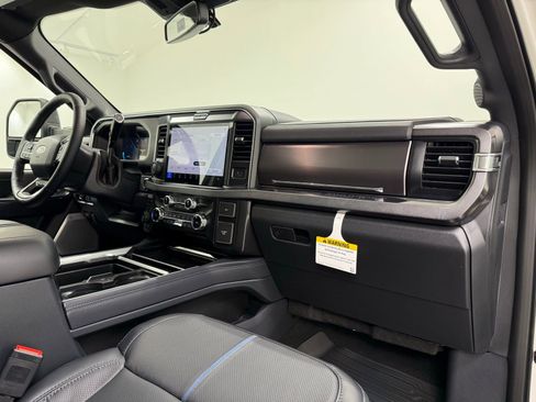 New 2026 Ford F350 Platinum image 39