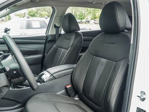 Used 2025 Hyundai Tucson SEL FWD image 36